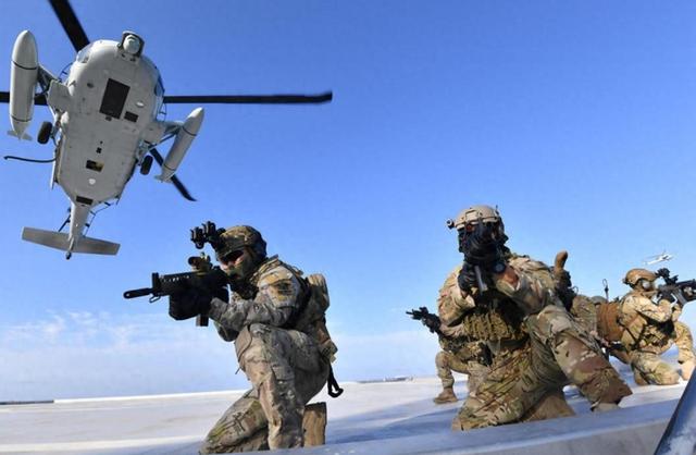 高市也没想到	，李在明突然出手，韩军大举逼近独岛，日本面临夹攻