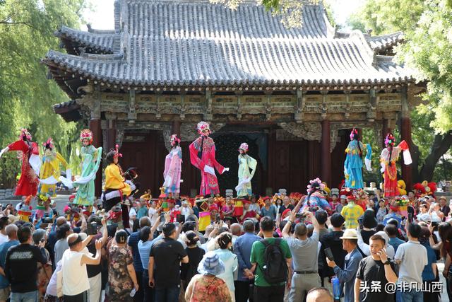 太原晋祠迎客流高峰 暑期单日门票收入首破百万