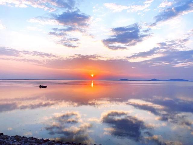 Emo救星！东平湖开启初冬镜面模式，带来满格治愈力~