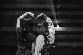 韩国偶像制造基地，完美练习生正在批量生产中图片