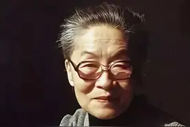 中国当代十大女性文学家及其代表作图片