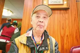 87岁老头放弃美国国籍，要恢复中国国籍回国养老，网友却不干了图片