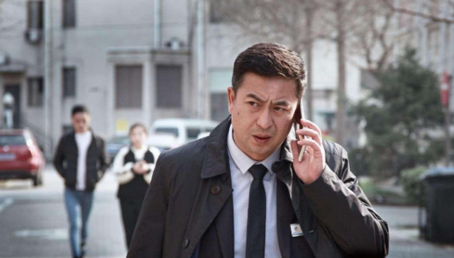 钱再多有什么用！55岁路都走不稳的张嘉益，给中年男人提了个醒