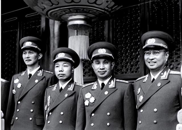 美国：朝鲜战争换掉彭德怀就能赢？网友：你们应该庆幸此人没去