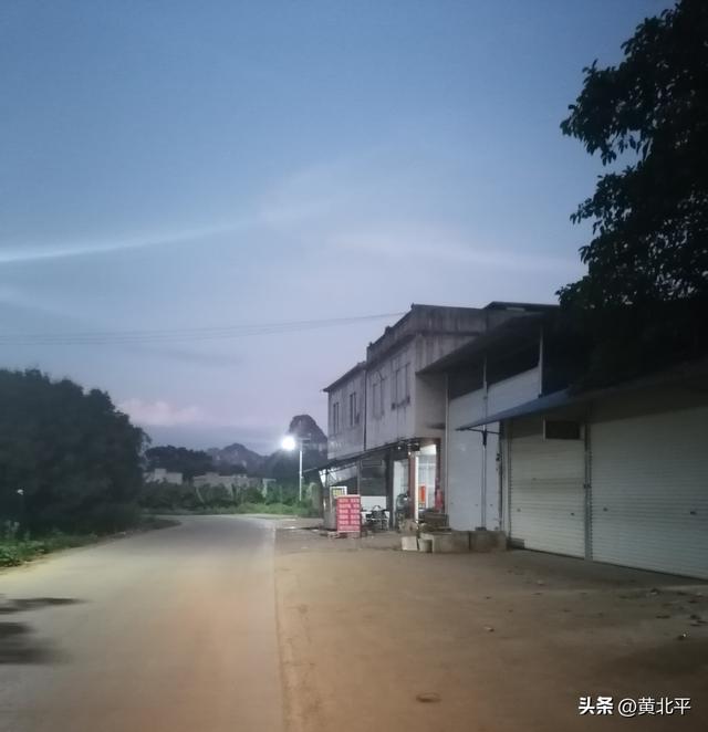 广西崇左市大新县撤销的小乡镇，万承与养利两县合并以它取新县名
