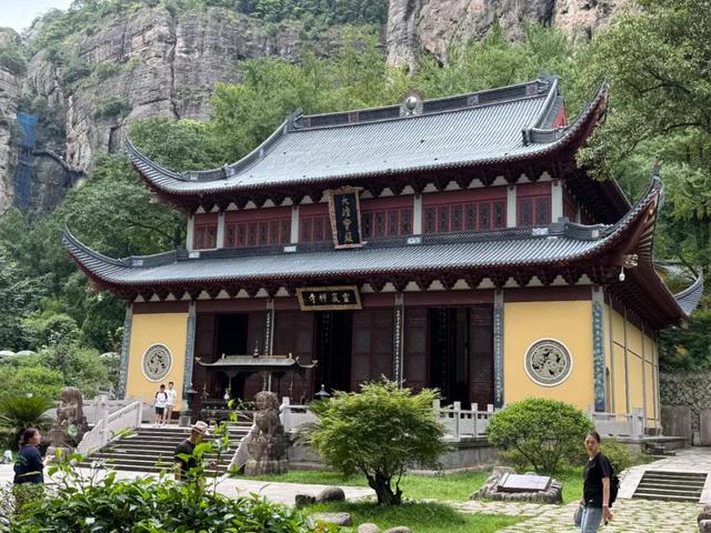 徒步三山五岳：浙江雁荡山！
