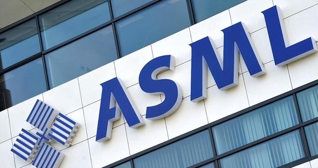 摊牌了？中企陆续收到光刻机，外媒：ASML公司不“乖”了