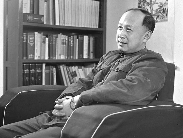 钱学森与杨振宁的差距在哪？很多人理解错了，答案在他们的归宿里