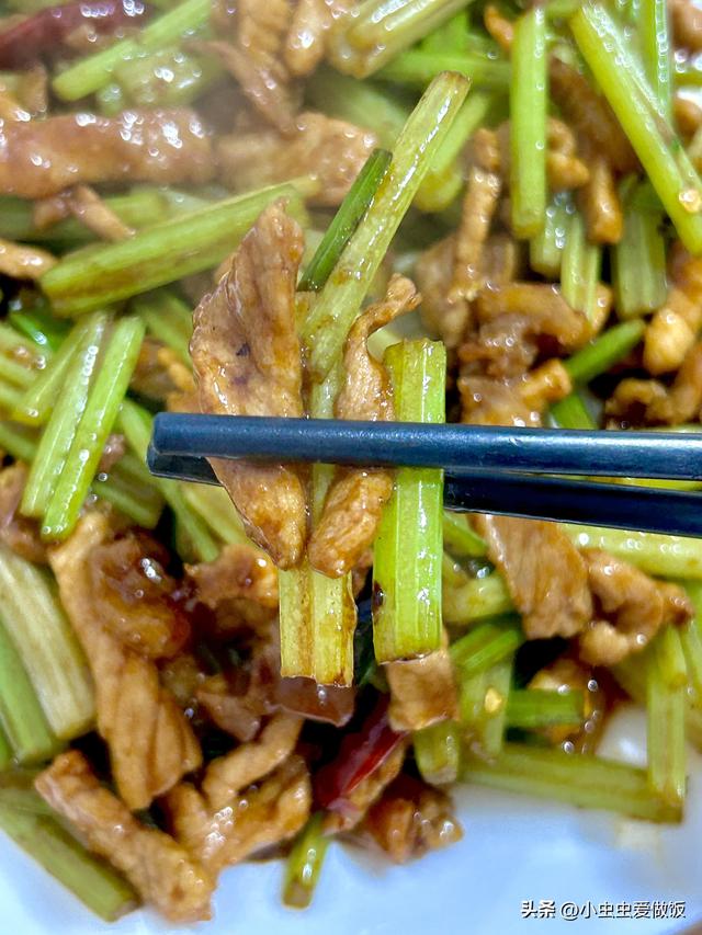 5种一吃就"拉屎"的蔬菜，被称为“肠道润滑油”，帮助你顺畅拉屎