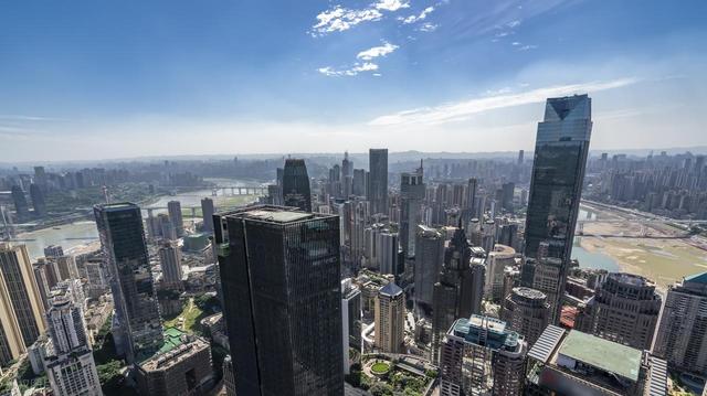 中国最魔幻城市，一座无法复制的城市，有着太多让人留恋的风景