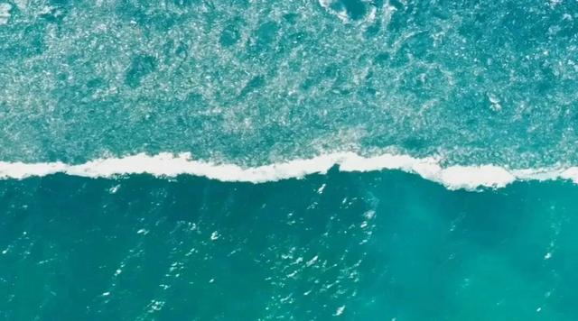 头枕赛湖冰推声入眠