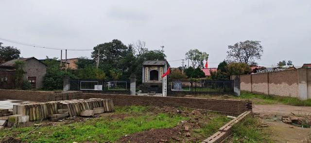 斗门石爷庙里的西汉牛郎石像