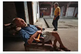 2025年，农村“高龄老人”有福了，看看这4项补贴都领取了吗？图片