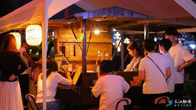 火爆ing！新区这六个地方人从众···