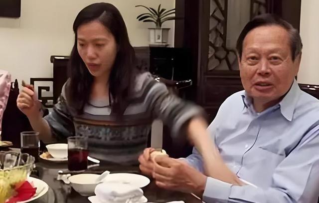 杨振宁走了，伴随在他身上的3个疑问，也该解开了