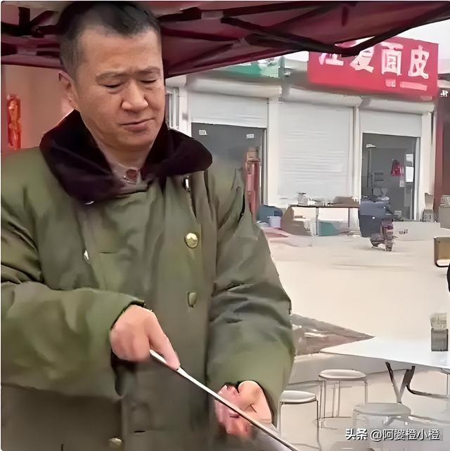 过气明星有多惨！农村走穴 摆摊还债，穷到只剩100万，体面全丢了