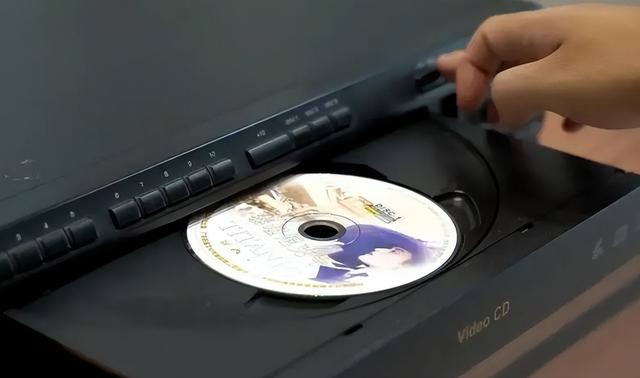 20年前爱多VCD的崩盘告诉我们：没有自主研发的成功只是泡沫