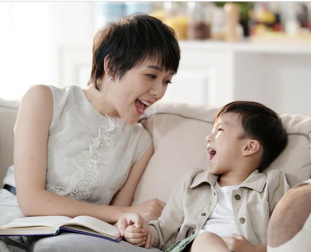 钱再多有什么用？被紧急送医院的汪涵老婆，给所有40岁女性提了醒