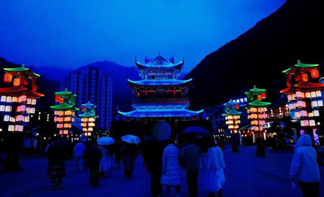 陇南游记：从山水秘境到溶洞奇观，再遇人间烟火