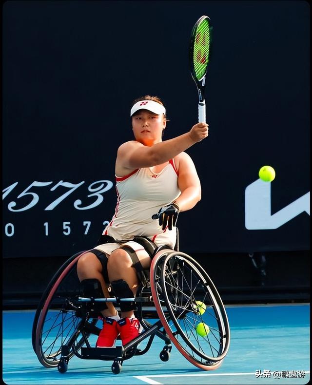 6-4，7-6！中国女网创造历史美网夺冠，一年4大满贯3夺冠太强了