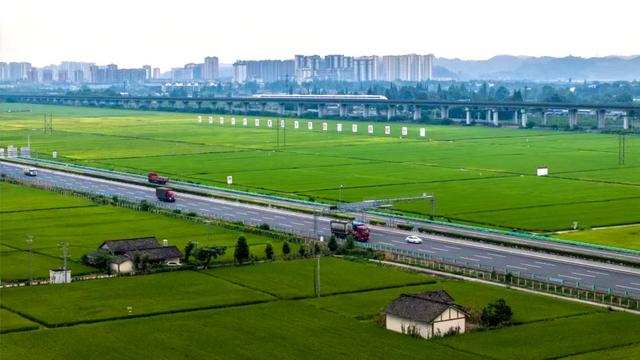 东坡文旅 持续上分中