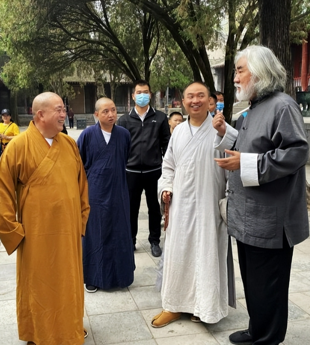 曝释永信被带走调查，少林寺回应模糊，曾被举报在国外有上亿豪宅