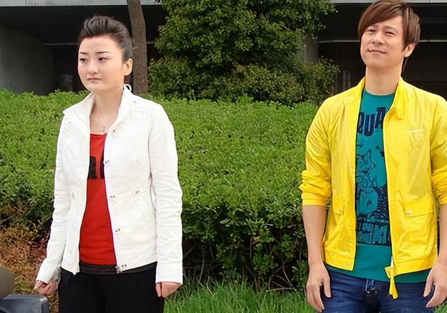 那个连登14次春晚的歌坛巨星，如今家产被拍卖住进养老院？