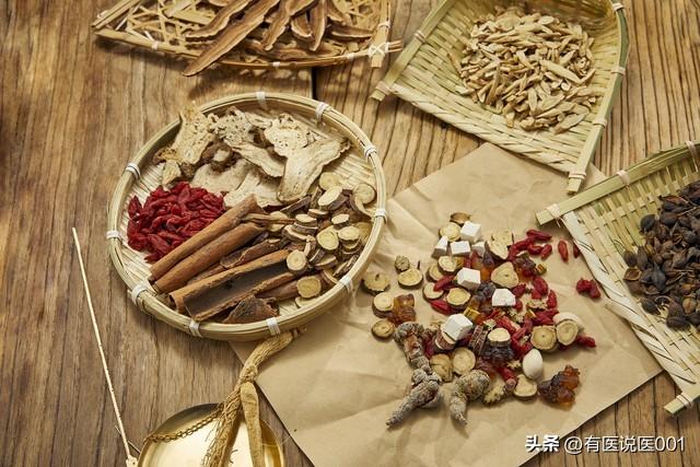 缺肝水、眼睛花？1个经典小方子，帮你清肝明目，缓解视物模糊！