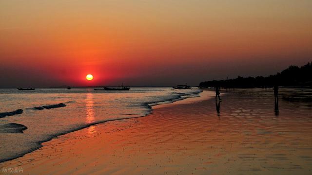 去广西海边小城过20度的暖冬！被严重低估的的防城港，人少清净