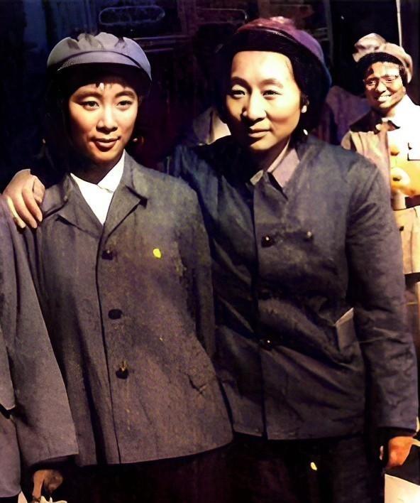 林豆豆重返北京后，不忘父亲嘱托，给家里当年的女保姆养老送终