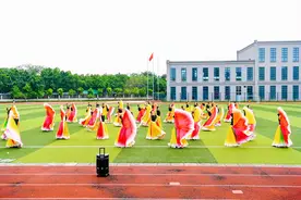 “诗圣”杜甫将“亮相”世界体育舞蹈大赛图片