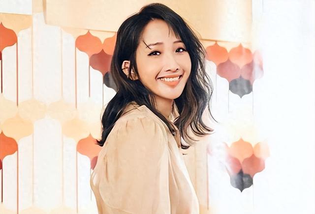 原来她早已离世，自己定墓园和寿衣，3200万遗产全给姐姐