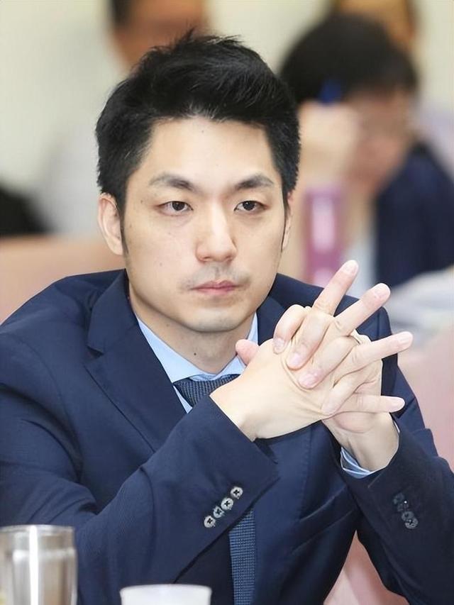 蒋万安再次亮明立场，坚持反对两岸统一，郑丽文也让中国人寒心了