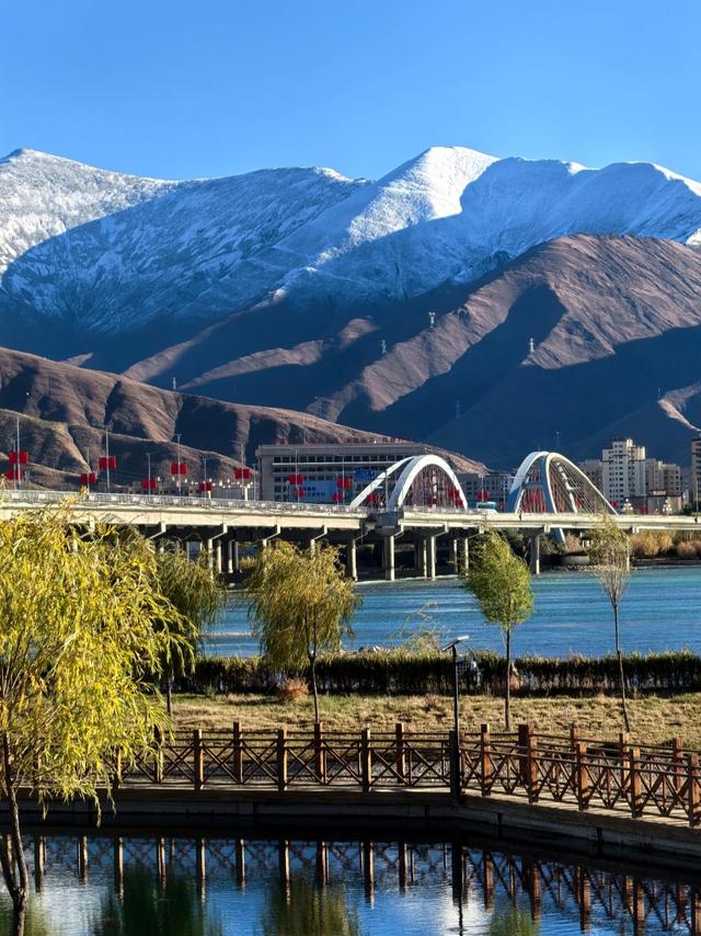 拉萨必去十大景点排行榜，这才是拉萨最值得去的10个景点，收好！