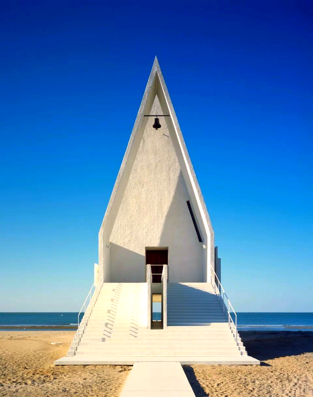 秦皇岛凭啥被北京人当"后花园"？本地人说出真相：大部分人白去了