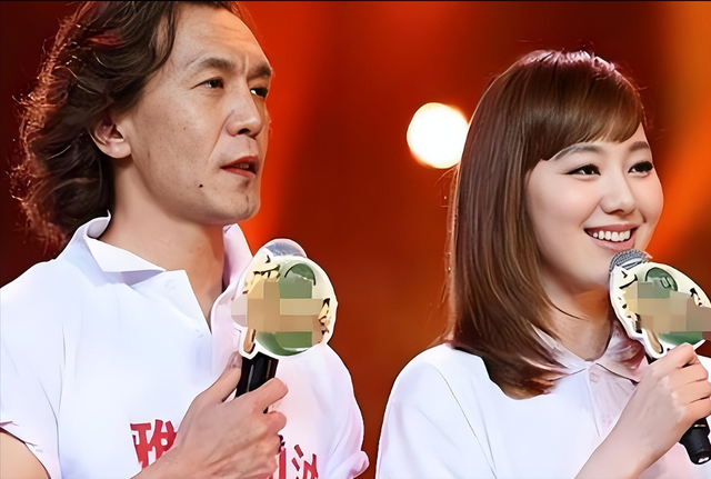 私生活混乱？遭央视“开除”？被传和小尼结婚的她，如今怎么样了