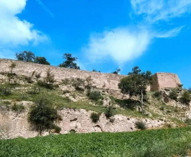 【金戈铁马·长城纪行】草垛山古堡