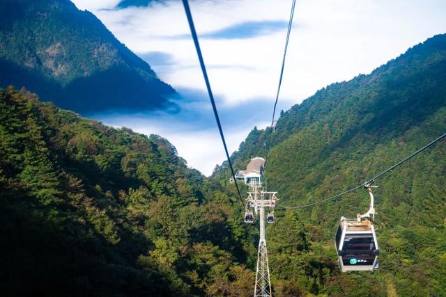 要卷就来明月山卷云海！这里的“心灵SPA”让你满血复活！