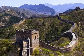 中国长城那么矮小有什么用？美国专家说了7个字：长城害惨了欧洲图片