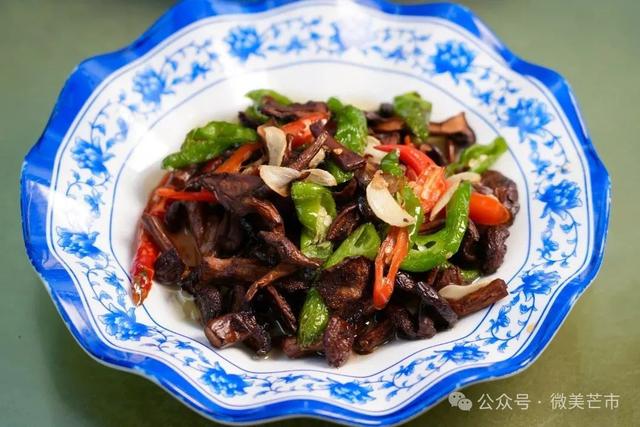 芒市旅游点菜不愁，这份芒市傣味版“云南省菜”套餐请收好！