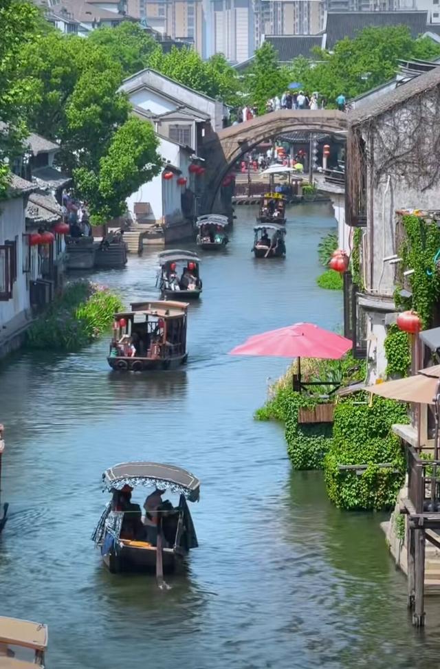 摇起乌篷船 • 直奔乌镇来！