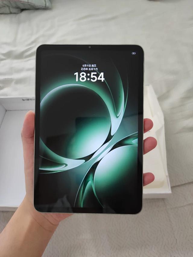 二合一就好了！REDMI K Pad 除了价格屏幕外，iPad mini 系统更有优势