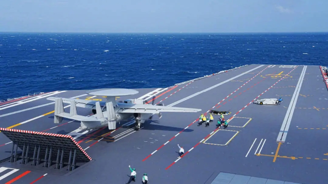 高市没有想到，先等来的不是日本登上钓鱼岛，福建号航母突然北上