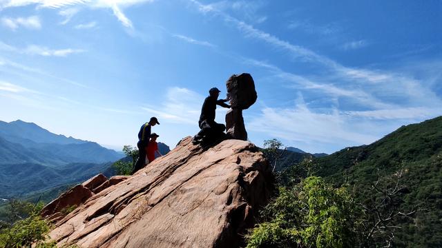 五峰山小石人-落鹰岩环穿游记