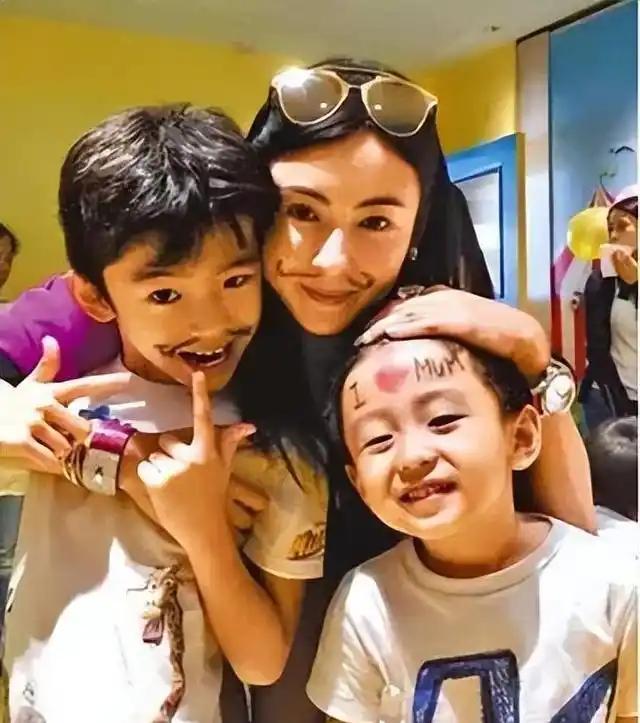王晶终于坦白！张柏芝婚变主因不是王菲，而是让她3年怀孕5次的人