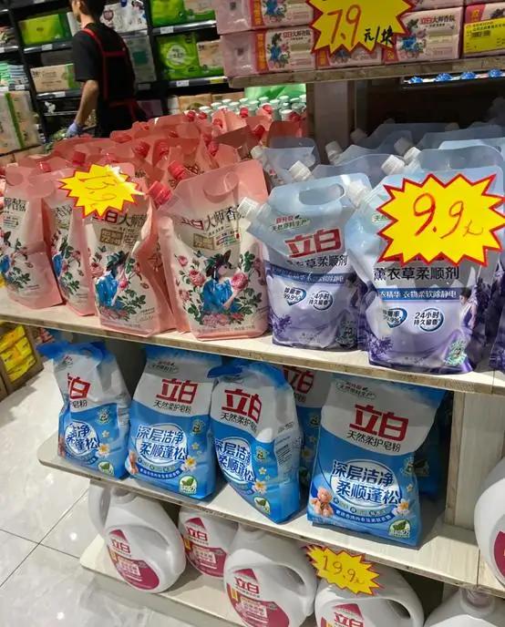 为什么洗衣液卖不动了？超市工作人员：因为大家都不好“骗”了