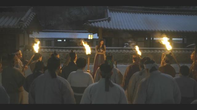 偷国人抄都抄不明白《十二使者》