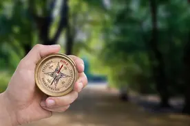 指南针怎么看方向？及看经度纬度的方法？图片