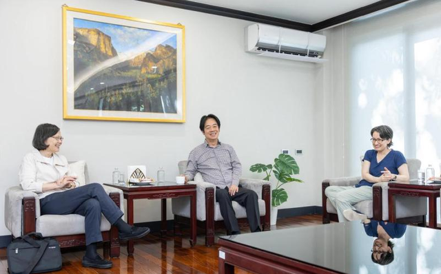 大罢免大获全胜，朱立伦借机交棒，赖清德拒绝辞职，大陆把话挑明