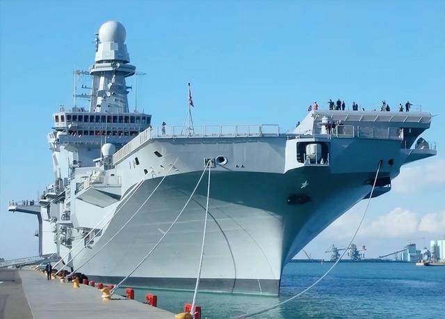 076两栖舰画线完成，年底确定首次海试，万吨巨舰即将到来